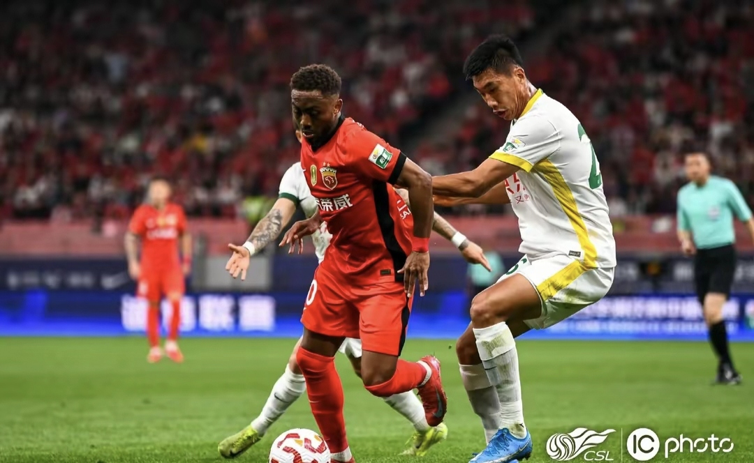 爱游戏官方入口-赛前荷甲焦点战，上海久事远射贴柱，球迷炸锅，细节决定成败(菲律宾24年军舰事件始末)