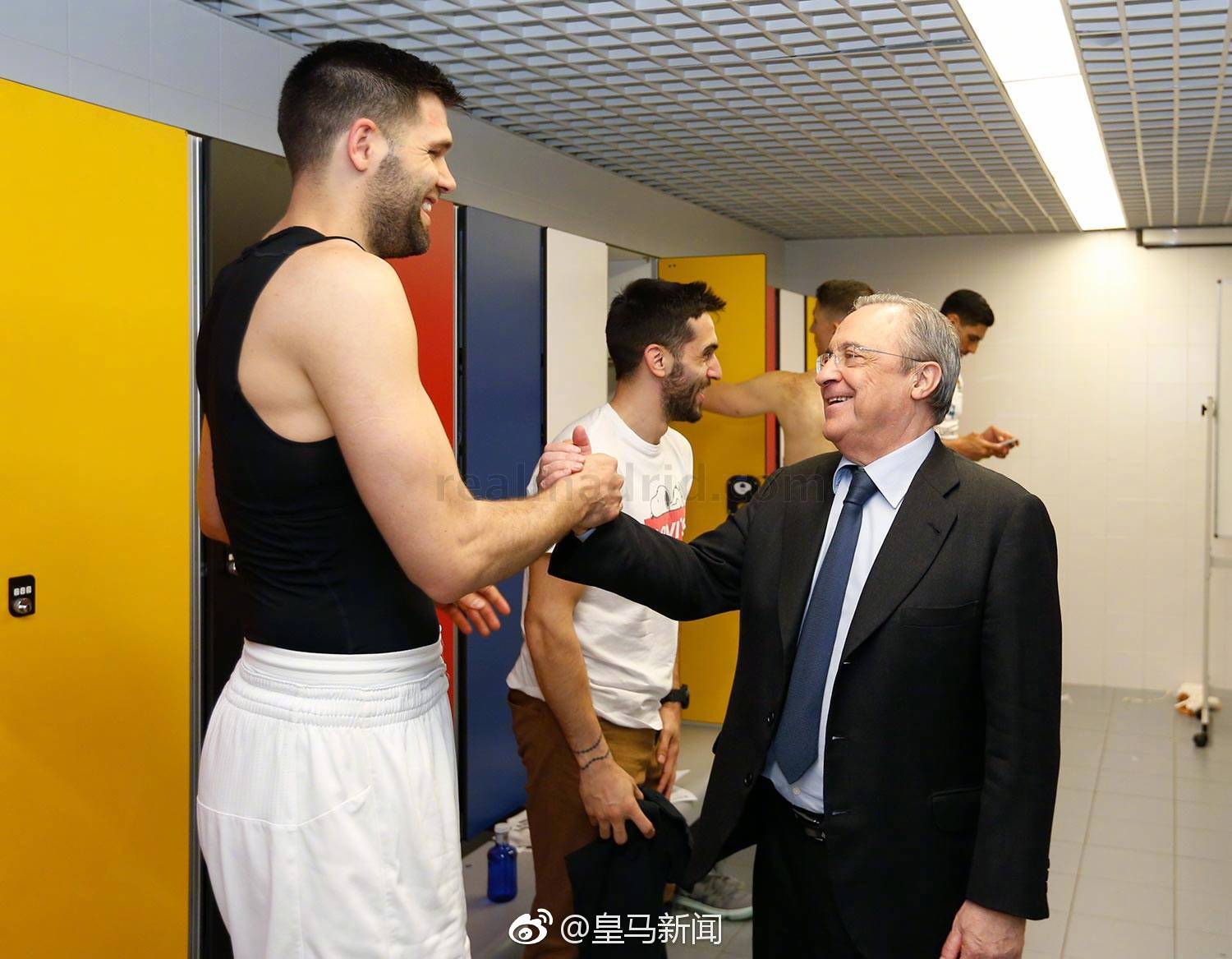 关于深圳男篮加时末段更衣室发声,志在欧篮联名次提升,媒体盛赞,医务组通报恢复的信息 关于深圳男篮加时末段更衣室发声,志在欧篮联名次提升,媒体盛赞,医务组通报恢复的信息
