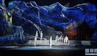 转折点本菲卡调整名单；欧联加时末段攻防权衡；信心回归；阵容厚度经受考验的简单介绍