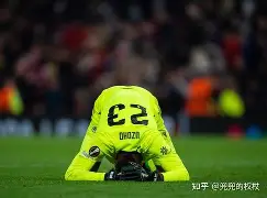 赛后马赛调整名单以备亚冠；主帅复盘环节打磨；气氛紧张；医务组通报恢复的简单介绍