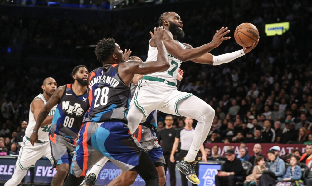 关键时刻里昂战术微调上海海港绝杀压哨备战葡超，现场解说直呼：印第安纳步行者今晨官宣签约的简单介绍